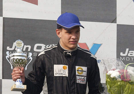17-årige Marco Sørensen er efter en fantomtest i Formel Renault i søgelyset til en fuld sæson i den nye tyske Formel VW-klasse, hvor danske Kris Nissen er en af bagmændene.